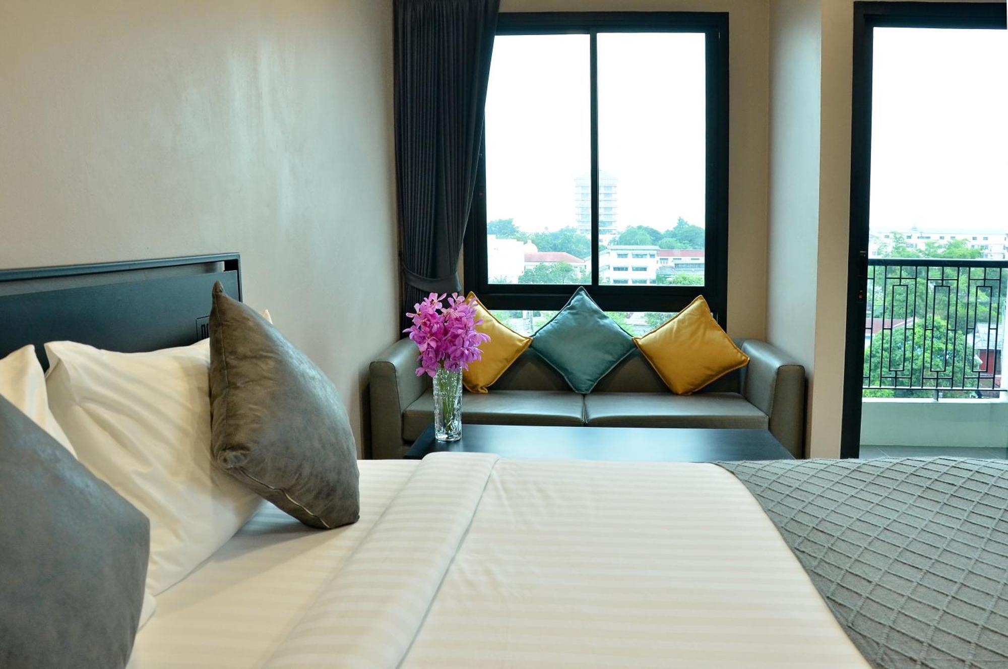 Norn Rimklong Bangkok Hotel Exterior photo